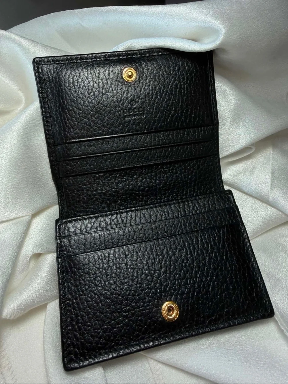 100% Authentic Gucci Black Leather GG Marmont Card Case with Gold Hardware